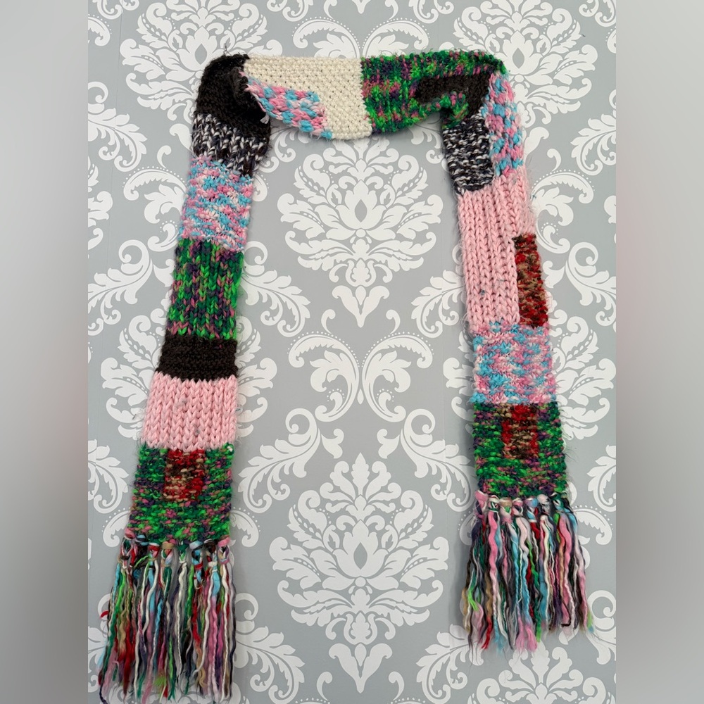 Guess Multicolor Knit Fringe Scarf in Pink, Green, Black, Cream, Blue, Brown